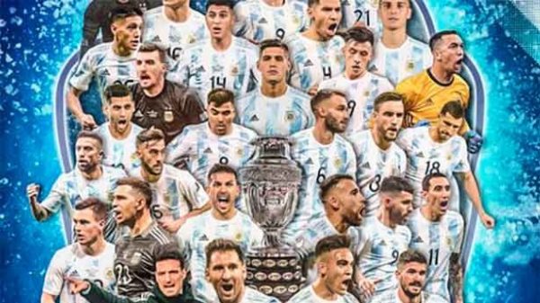 Un homenaje en Londres a la figura de Maradona. (Foto: @Argentina)