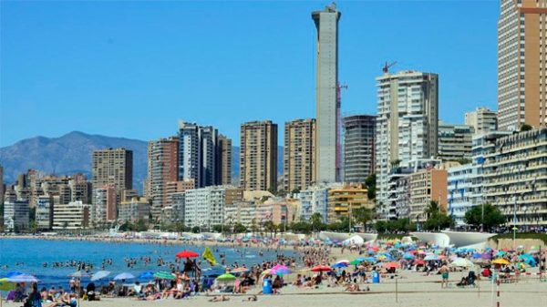 Playa Poniente de Benidorm. (Foto: PangeaHPhotography/Pixabay)