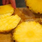 La piña le da un sabor riquísimo a la ensalada. (Foto: alexman89/Pixabay)