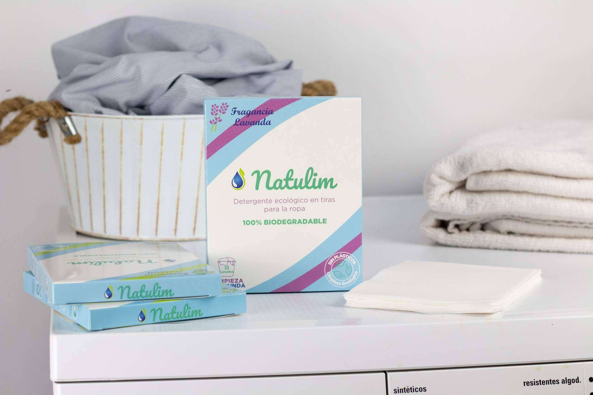 Eco-tiras de detergente Natulim, la nueva forma de lavar la ropa – Hechos  de Hoy