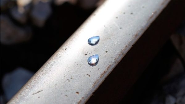 No puedes secar las lágrimas de otros sin mojarte las manos. (Foto: Pixabay)