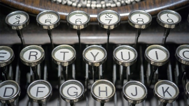 Un buen escritor expresa grandes cosas con pequeñas palabras. (Foto: oadtz/Pixabay)