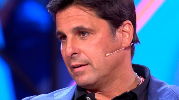 Fran Rivera se rompió hablando de las adicciones de su madre. (Foto: Telecinco)