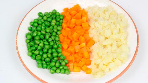 Los ingredientes básicos para una ensaladilla. (Foto: Pixabay)
