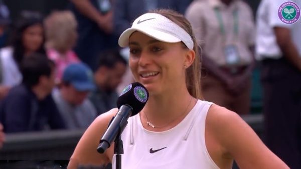 Badosa se mostró muy agradecida con el público que no dejó de animarla. (Foto: @Wimbledon)
