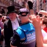 Militantes de Bildu intentaron linchar al alcalde. (Foto: RTVE)