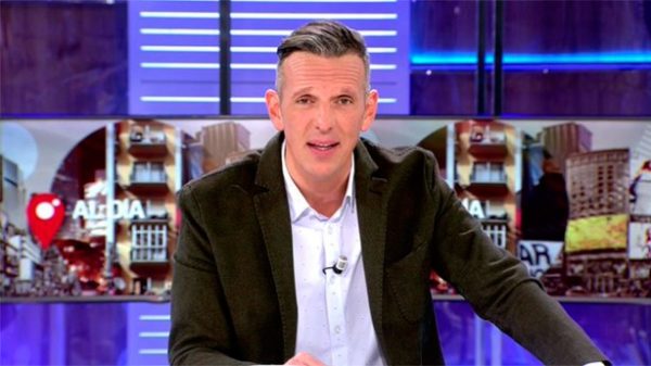 Joaquín Prat se ha convertido en un imprescindible en Mediaset. (Foto: Mediaset)
