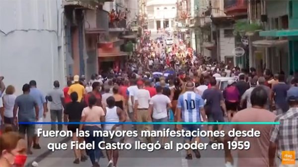 Se acaba de cumplir un año de las manifestaciones del 11 J en Cuba. (Captura: RTVE/YouTube)
