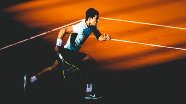Carlos Alcaraz falla ante Lorenzo Musetti pero sube al quinto puestos de la ATP