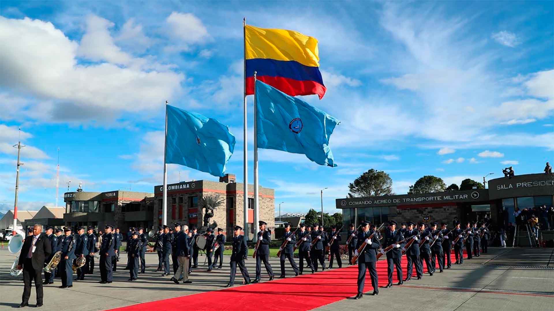 Abinader quiere estrechar la relación estratégica entre Santo Domingo y Bogotá