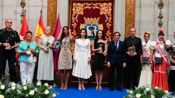 Ayuso denuncia la censura energética del Gobierno chapucero de un Sánchez agotado Ayuso denuncia la censura energética del Gobierno chapucero de un Sánchez agotado