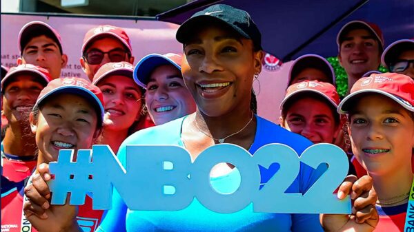 Serena Williams se impone a Nuria Párrizas y vuelve a brillar con su tenis a los 40 años