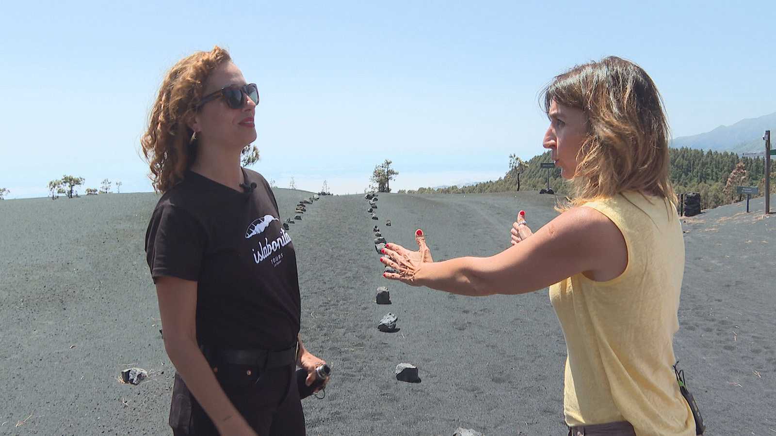Viaje al cráter de Cumbre Vieja de La Palma, y a la Málaga más tropical