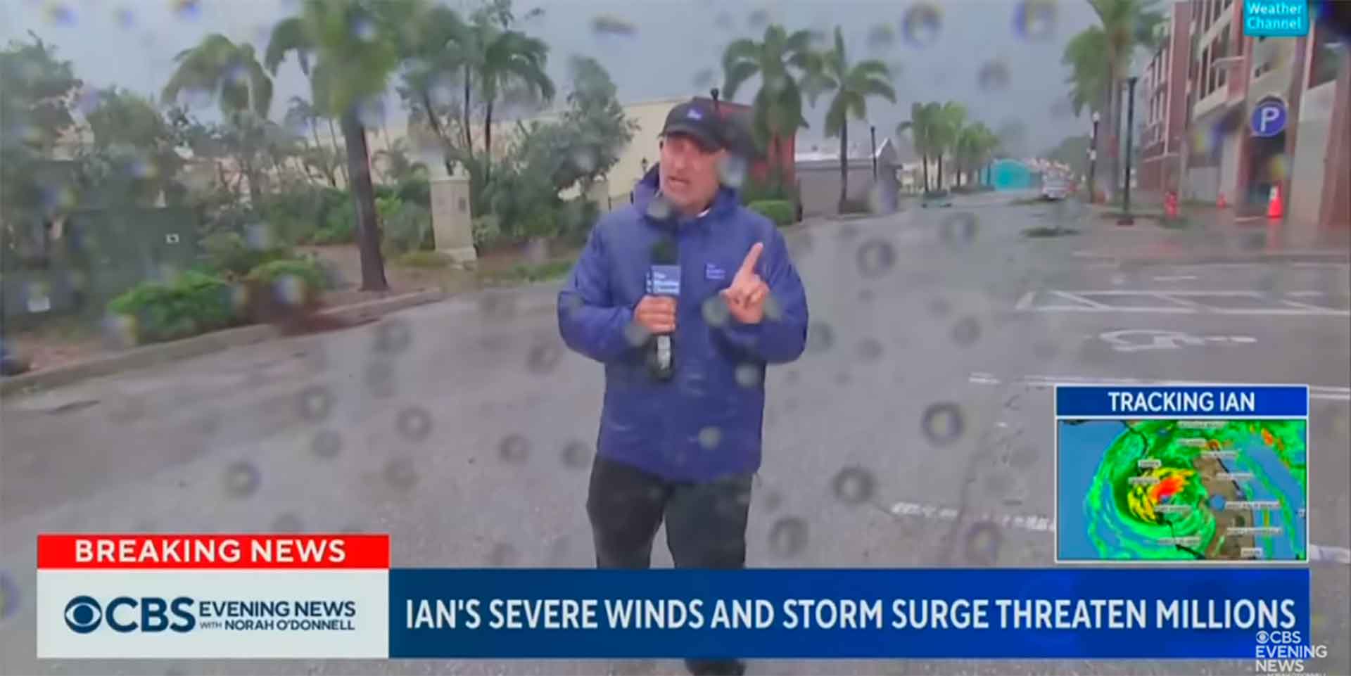 El vídeo con Jim Cantore a punto de salir volando al narrar los horrores del huracán Ian