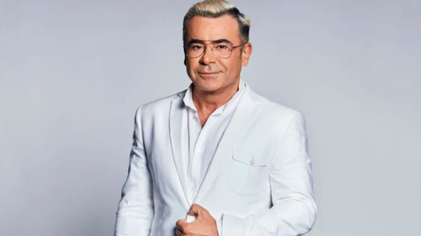 Jorge Javier Vázquez regresa tras su susto y sustituye a Sandra Barneda