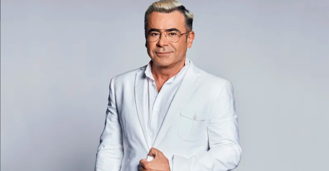 Jorge Javier Vázquez regresa tras su susto y sustituye a Sandra Barneda