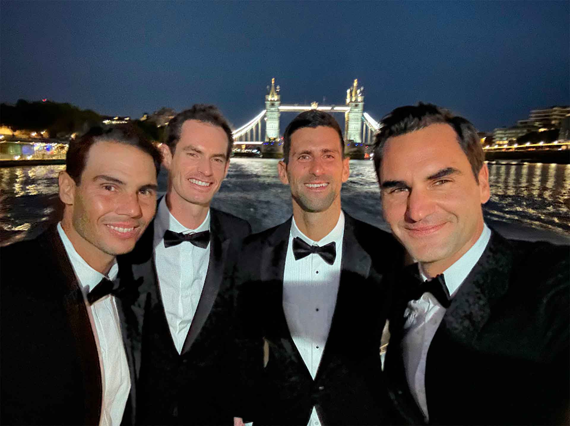 Federer cierra una era del tenis en Londres en su partido final junto a Nadal