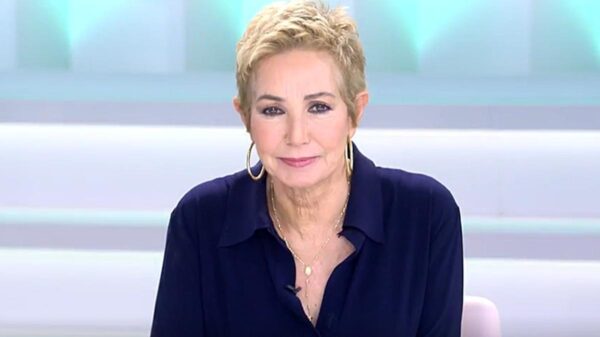 Ana Rosa censura el desplante de Sánchez al Rey y destaca los abucheos cada vez que pisa la calle