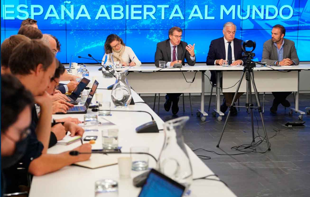 Feijóo suspende la negociación con Sánchez por su doble juego con ERC y el delito de sedición