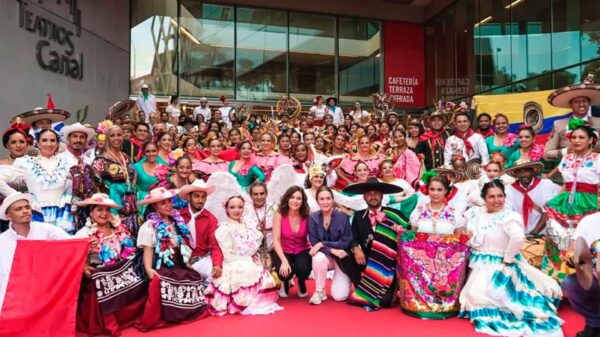 Ayuso destacó el éxito de la primera cabalgata que se celebra en Madrid por la Hispanidad Ayuso destacó el éxito de la primera cabalgata que se celebra en Madrid por la Hispanidad