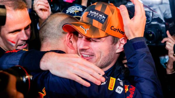 Max Verstappen dedicó la victoria al fundador de Red Bull, Dieter Mateschitz