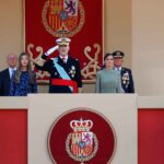 Felipe VI tuvo que aguantar el minuto de plantón de Sánchez para evitar la pitada