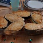 Berenjenas con relleno de carne y requesón, una receta oriental
