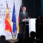 El Rey urge una economía sostenible, energías renovables,  y empleo de nuevas tecnologías