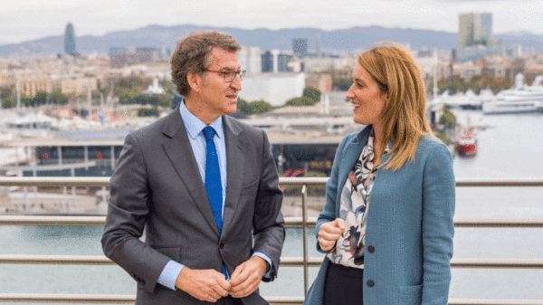 Feijoo, Bendodo y Ayuso en estrecho contacto ante el plan electoral de Sánchez