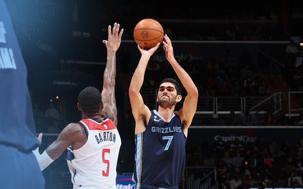 Aldama destaca pese a la derrota de los Grizzlies sin Ja Morant y Desmond Bane