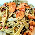 Níscalos o champiñones y una rica salsa con vino para un plato de pasta