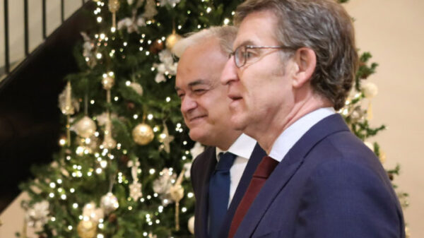 Julissa Reynoso y Alberto Núñez Feijóo, encuentro a fondo sobre crisis y retos