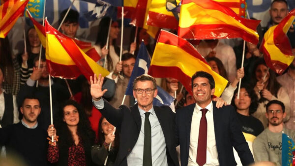 Actos masivos de Feijóo en Comunidad Valenciana y La Rioja con un PP disparado Actos masivos de Feijóo en Comunidad Valenciana y La Rioja con un PP disparado