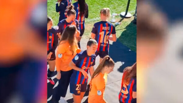 Se tuvieron que poner ellas mismas las medallas en la Supercopa de España