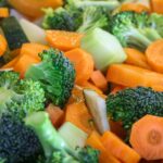 Gratén de vegetales como brócoli, zanahorias, o judías, pero sin bechamel Gratén de vegetales como brócoli, zanahorias, o judías, pero sin bechamel
