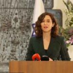 Isaac Herzog agradeció la visita de Ayuso tras la ruptura de Ada Colau