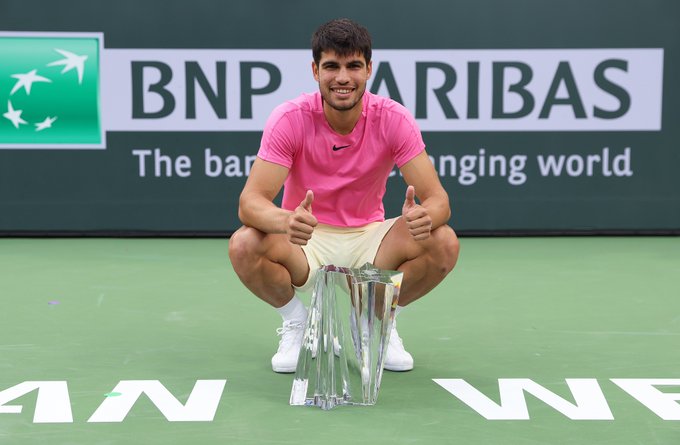 Alcaraz machaca a Medvedev en Indian Wells y destrona a Djokovic Alcaraz machaca a Medvedev en Indian Wells y destrona a Djokovic