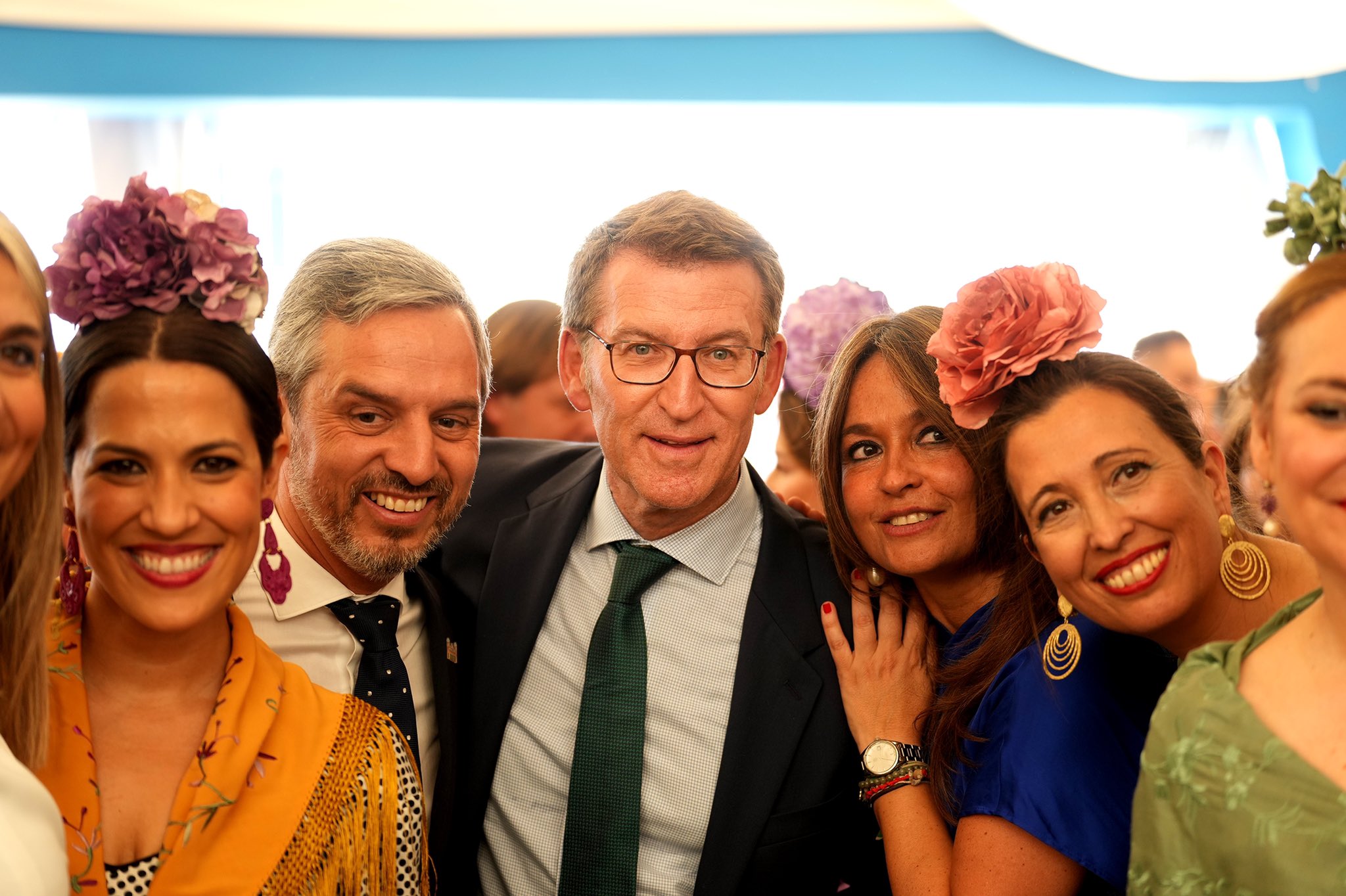 Feijóo, de baño de masas en Feria de Sevilla al Senado y a campaña maratoniana