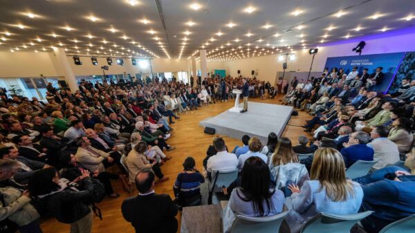 El duelo de Sánchez y Feijóo reabre el curso político con interrogantes