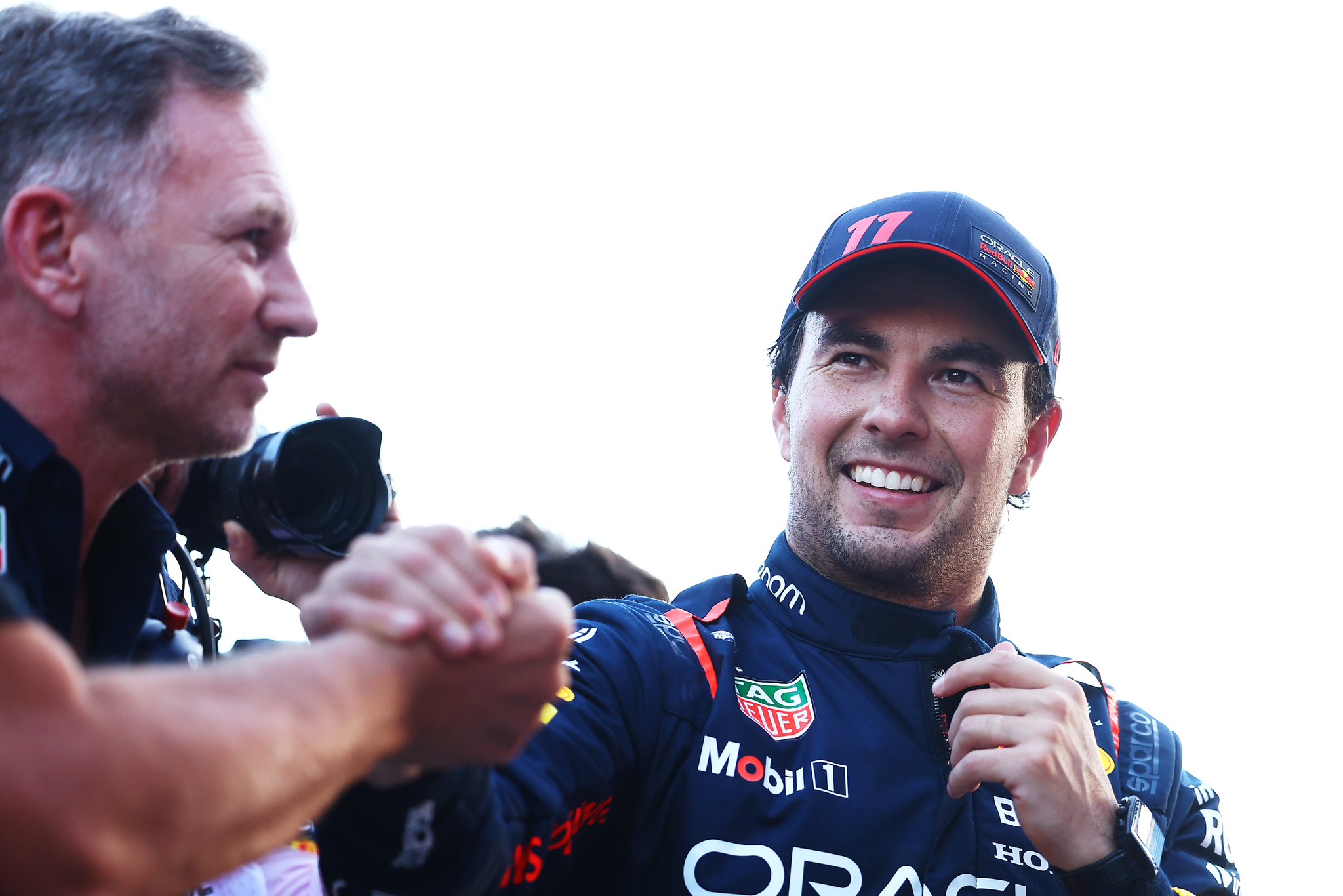 AzerbaijanGP con palos a Max, victoria de Checo en Sprint y chispas con Alonso