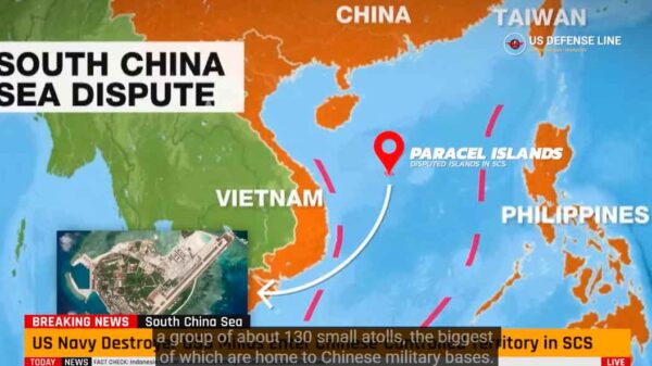 USS Milius, el destructor lanzamisiles, navega en el Estrecho de Taiwán