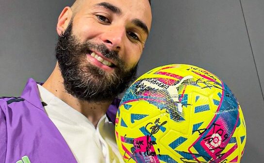 Karim Benzema abre la pelea con Robert Lewandowski por el Pichichi Karim Benzema abre la pelea con Robert Lewandowski por el Pichichi