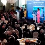 Ayuso llama a los votantes de Vox que abandonaron el PP y encarga a Almeida renovar el partido Ayuso llama a los votantes de Vox que abandonaron el PP y encarga a Almeida renovar el partido