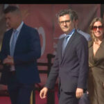 Fuerte pitada a Félix Bolaños en su llegada a la sede de la Comunidad de Madrid Fuerte pitada a Félix Bolaños en su llegada a la sede de la Comunidad de Madrid