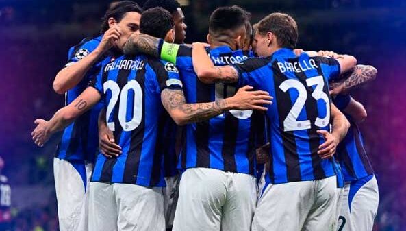 El Inter de Milán de Simone Inzaghi dio dos zarpazos con Dzeko y Mkhitaryan