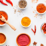 Unos exóticas y deliciosos filetes de pechuga de pavo en salsa de yogur