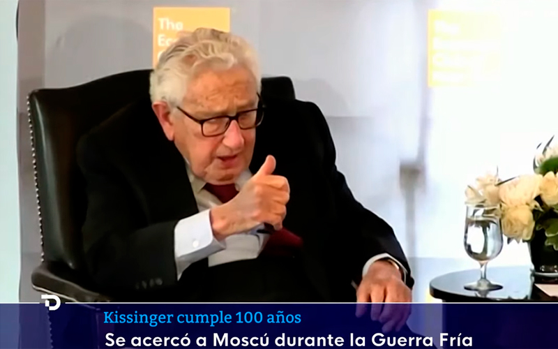 Henry Kissinger cumplió 100 años con el Nobel de la Paz en entredicho