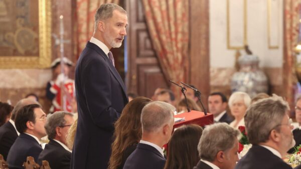 El 17 de agosto se constituyen las Cortes, Feijóo dira “sí” al Rey si gana y nuevo Gobierno en septiembre El 17 de agosto se constituyen las Cortes, Feijóo dira “sí” al Rey si gana y nuevo Gobierno en septiembre
