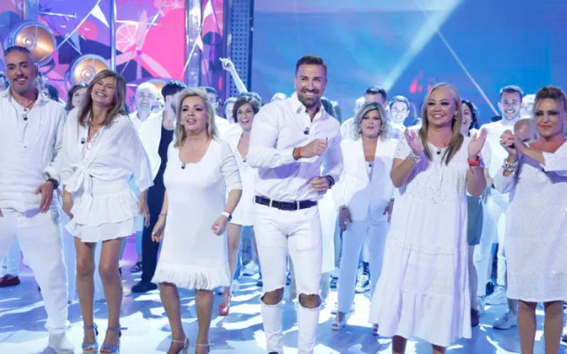 Sálvame se quemó con máximo, Tu cara me suena triunfó, y el amor de Kiko Hernández en el Deluxe Sálvame se quemó con máximo, Tu cara me suena triunfó, y el amor de Kiko Hernández en el Deluxe