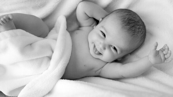 Día de Niños Víctimas de Agresión, Día de la Fertilidad, Angelina Jolie, Vanesa Romero y Victoria Abril
